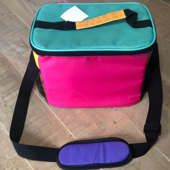 Forever 21 Handbags - Forever 21 Lunch Bag Cooler Totally 90s Style Vibe NWT 🩷💜